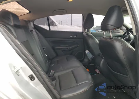 2020 Nissan Altima Sr z USA, uszkodzony, nr VIN 1N4BL4CV2LC102018